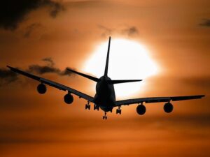 Alaska Airlines Makes Emergency Landing