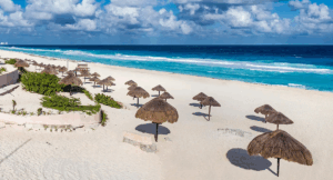 Cancún breaks global tourism records in 2025, driving Mexico’s rise as a top travel destination.